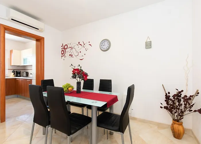 아파트 Marjeto 크르크