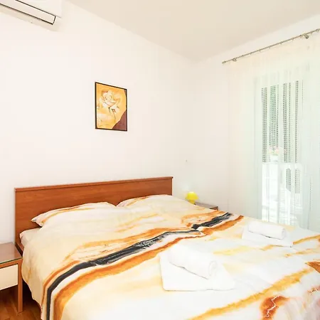 Marjeto Apartman *